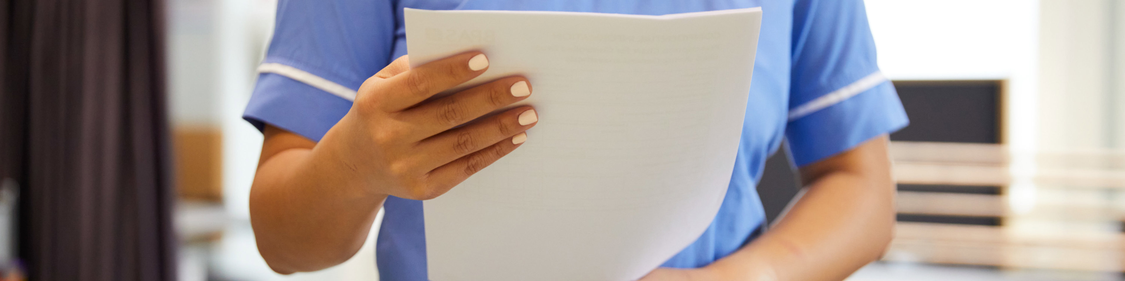 Midwife with documentation